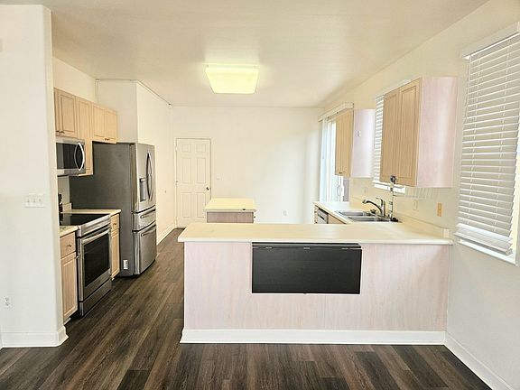 3rd image of 91-1022 Halana St