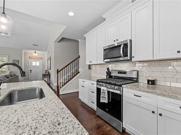 435 Wild Fern Ln, Reidsville, NC 27320