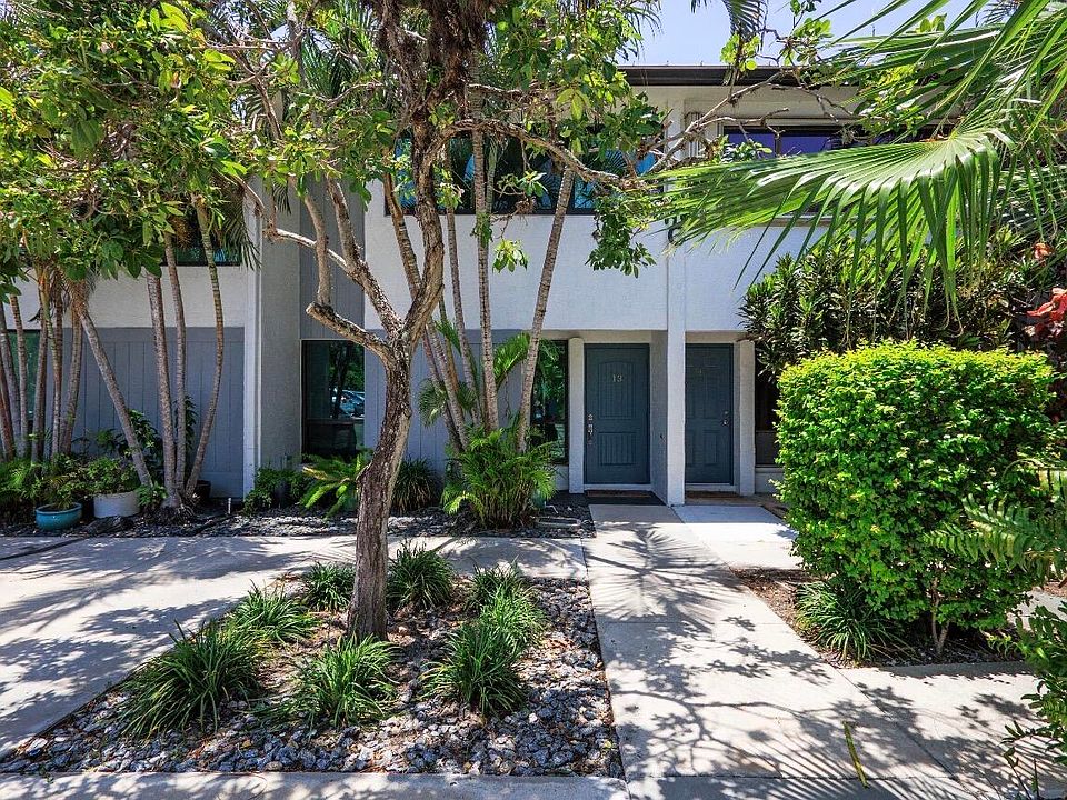 1st image of 3900 NE 18TH Avenue #13C