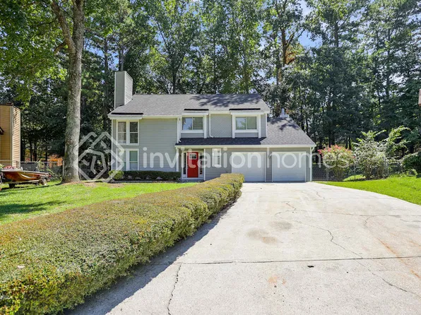 812 Chapman Cir, Stone Mountain, GA 30088