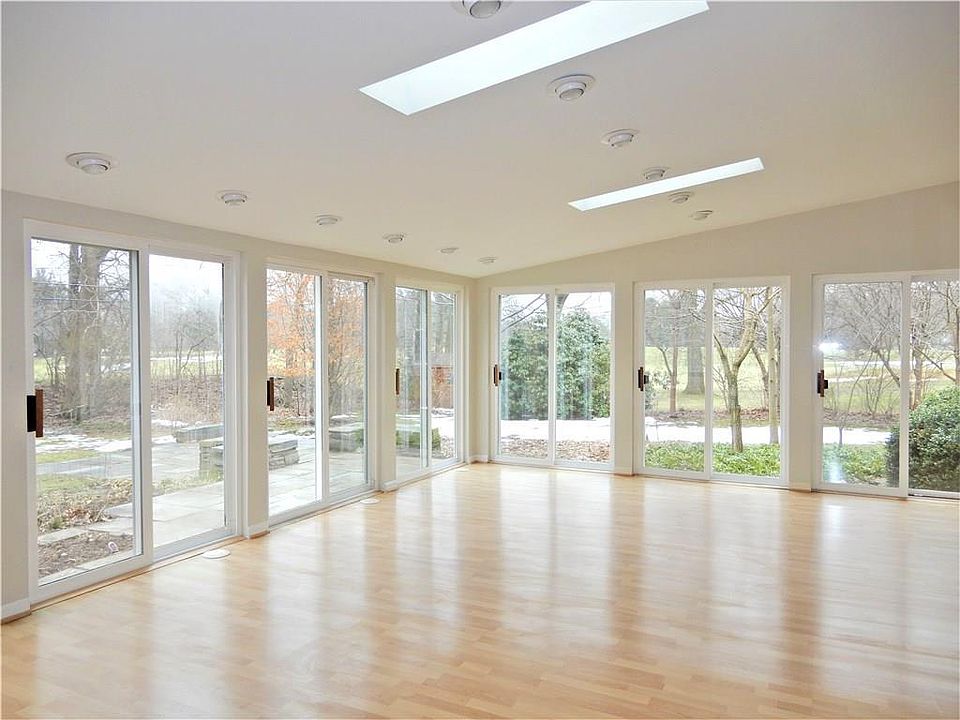 2nd image of 81 Indian Spring Ln