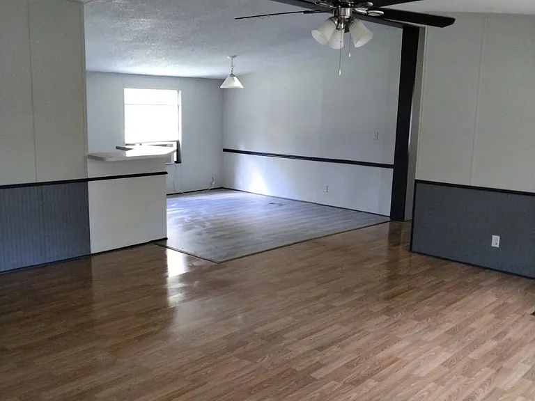 15509 Parret Ln — Photo 19