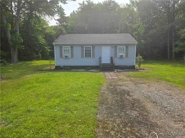 231 Fox Point Rd, Reedville, VA 22539
