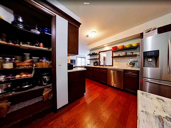 5th image of 775 Brook Village Dr