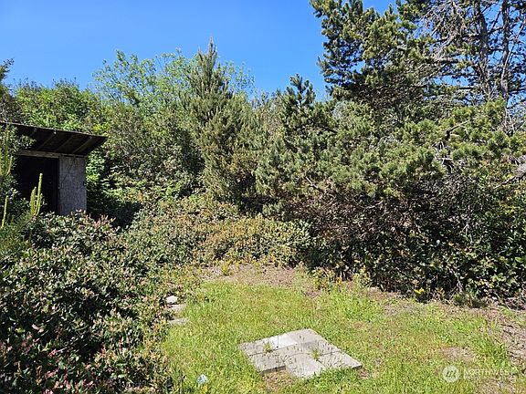 5th image of 353 Yorkmar Street SW