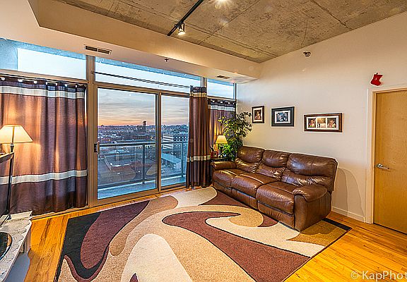 3rd image of 1620 S Michigan Ave Unit 1115