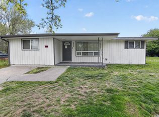 376 NE Chestnut St, Madras, OR 97741