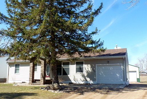 2030 Cottonwood Lake, Drive, Windom, Mn 56101
