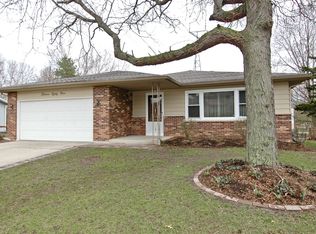 1389 N Lyle Ave, Elgin, IL 60123