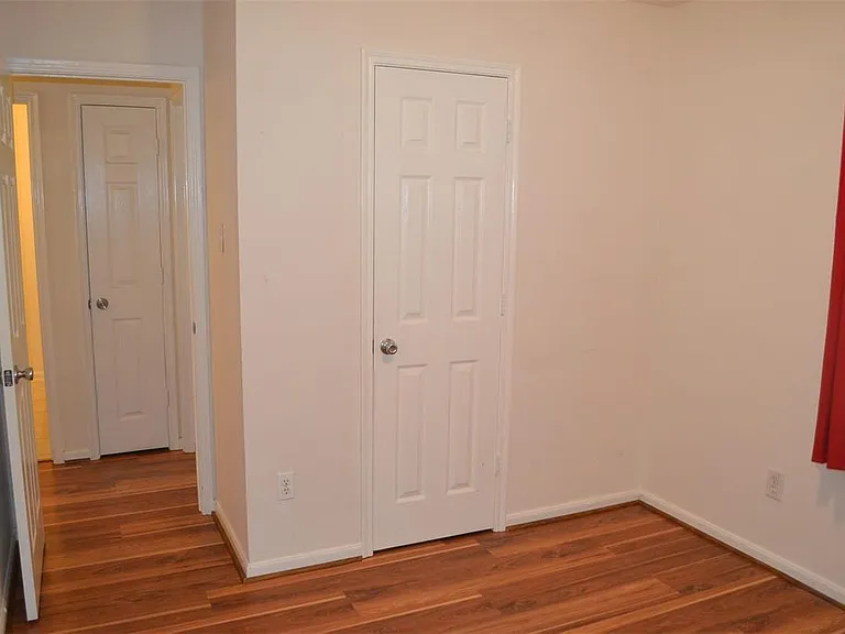 14107 Running Bear Dr — Photo 28