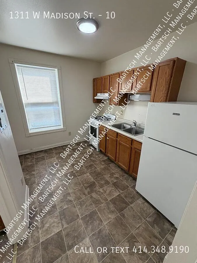 1311 W Madison St — Photo 3