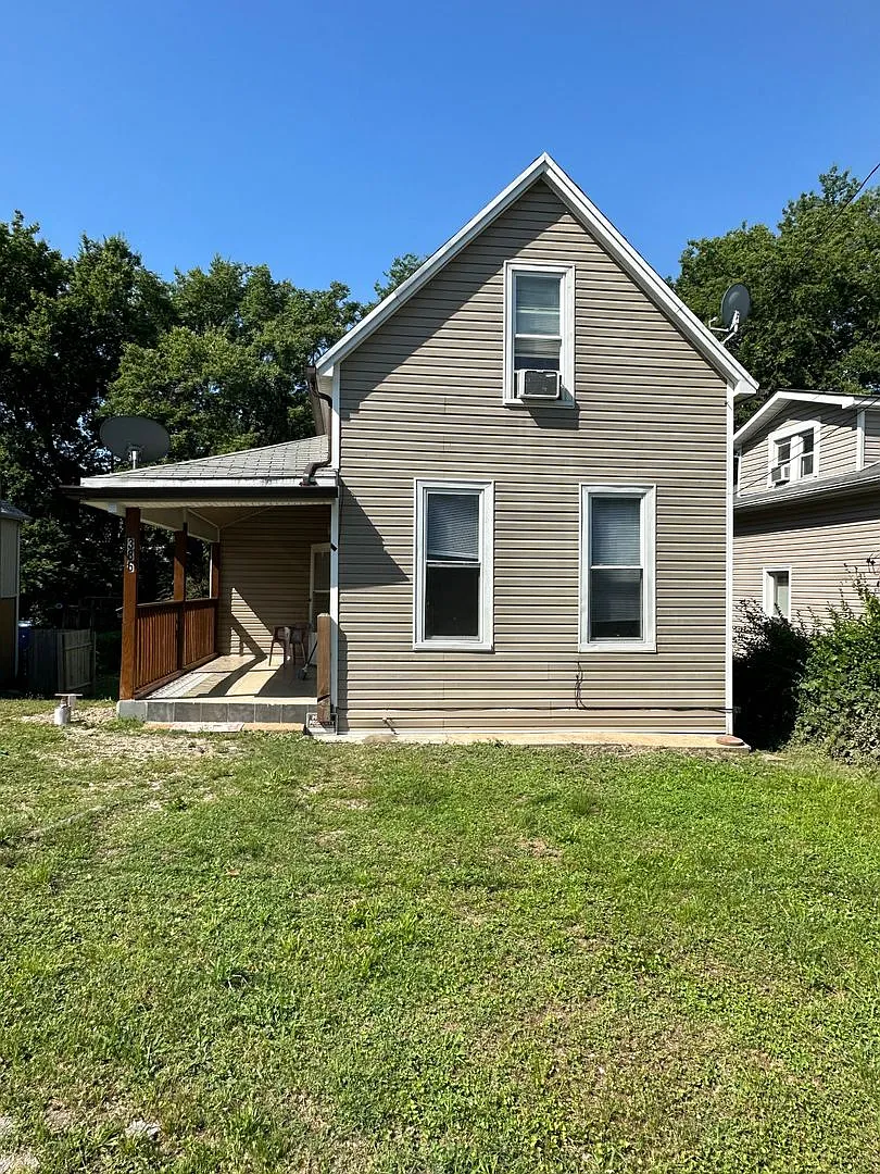 Building Photo - 336 Lagro Ave
