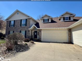 1505 Orchard Meadow Dr APT A, Burlington, IA