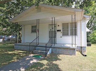 123 Cook Ave, Chaffee, MO 63740