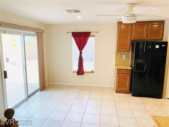 4th image of 599 Port Talbot Ave