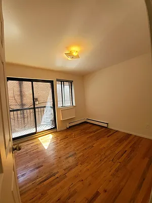 Rented by Bahar Management | media 32