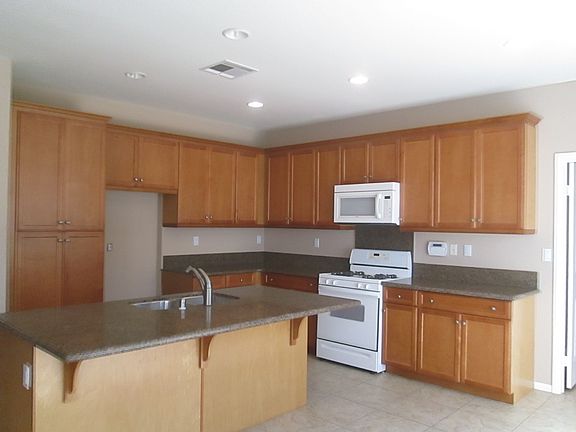 2nd image of 29199 Twin Harbor Dr