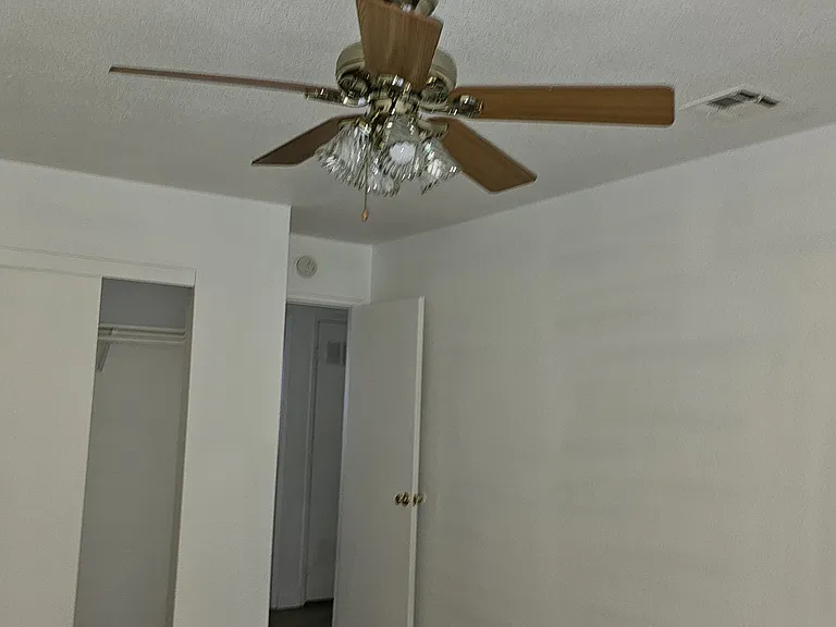 Bedroom #1 with ceiling fan