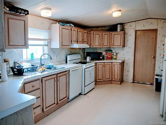 5th image of 8529 Colorado Court