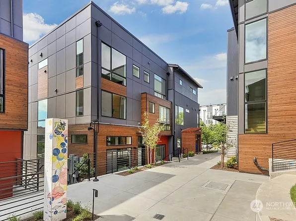 2405 S Plum Street, Seattle, WA 98144