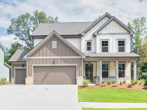 225 Blue Dragon Dr, Jefferson, GA 30549