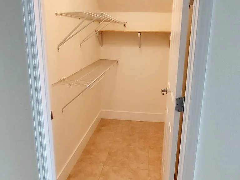 300 State St E #324 — Photo 10