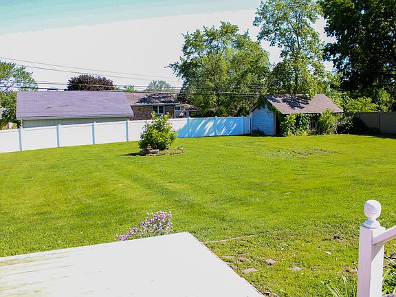 3rd image of 29 W Bowen St