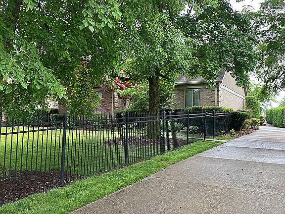 5th image of 1606 Glenhaven Dr