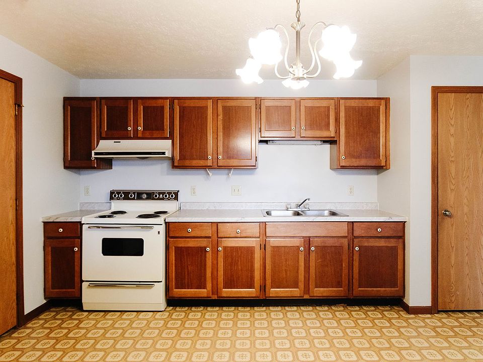 Lynnwood Apartments 22156 Maple Ct Woodburn IN Zillow