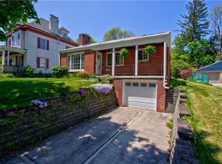 205 Park Rd, Carnegie, PA 15106