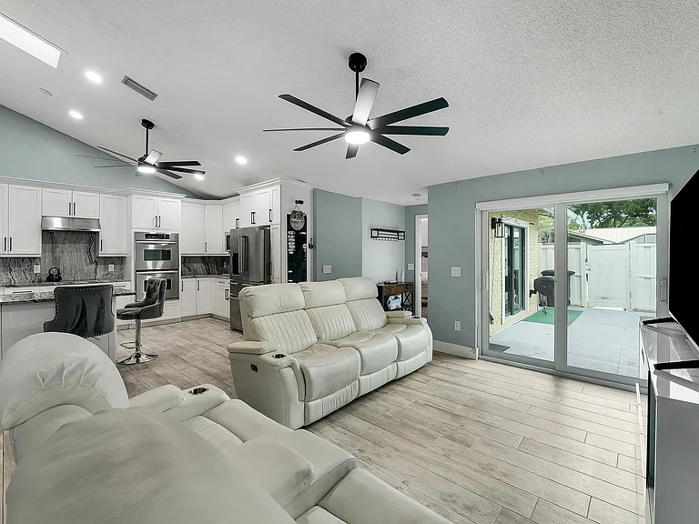 5653 Golden Eagle Cir — Photo 11