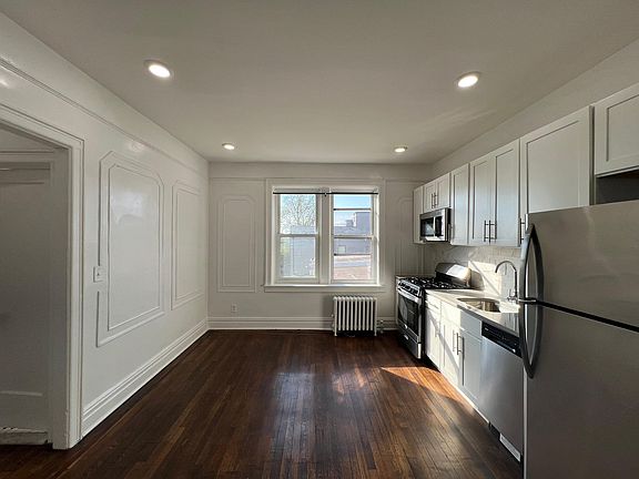 2nd image of 71 Lexington Ave #9E