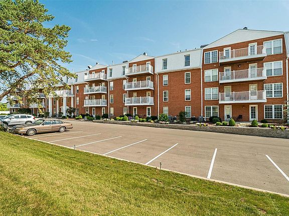 3rd image of 14443 Bantry Ln APT 8