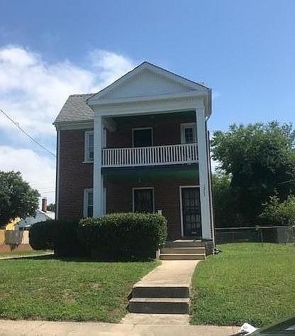 1st image of 3243 Woodrow Ave #2