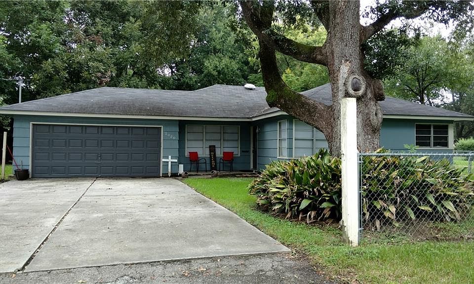 1st image of 2020 Oak Ave