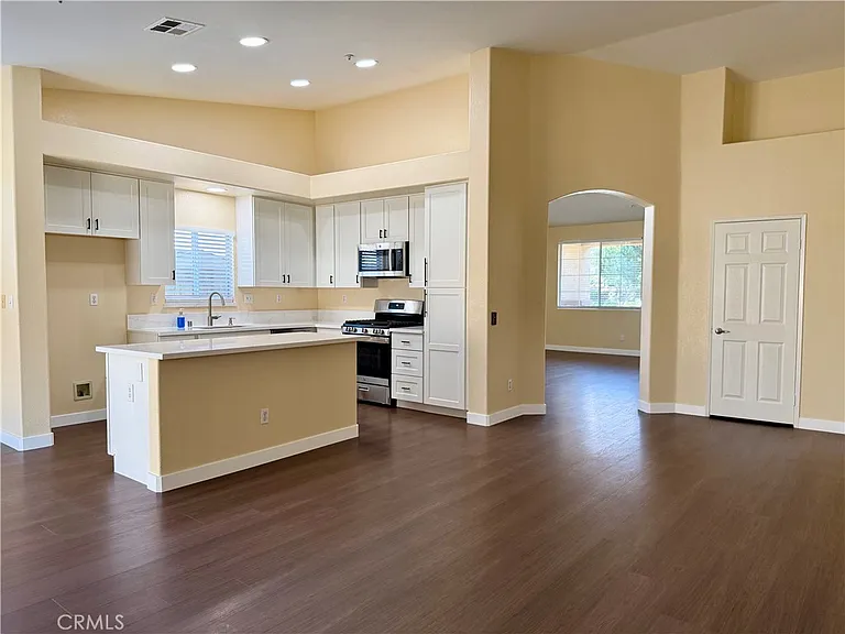 17210 Volante Ct — Photo 5