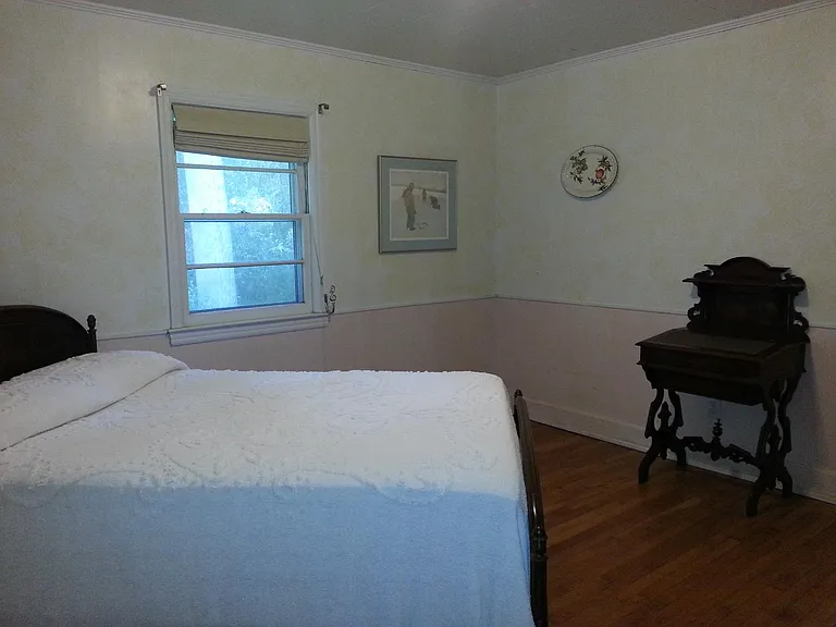 223 Barclay Rd — Photo 8
