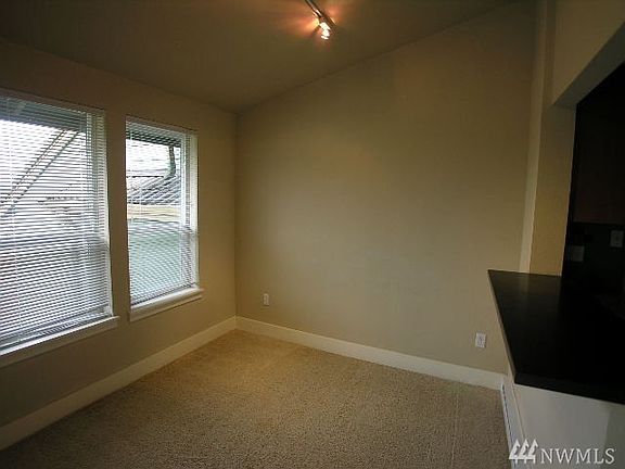 4th image of 3008 N Narrows Dr