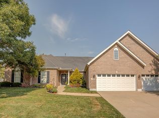 2217 Arnold Palmer Dr, Belleville, IL 62220