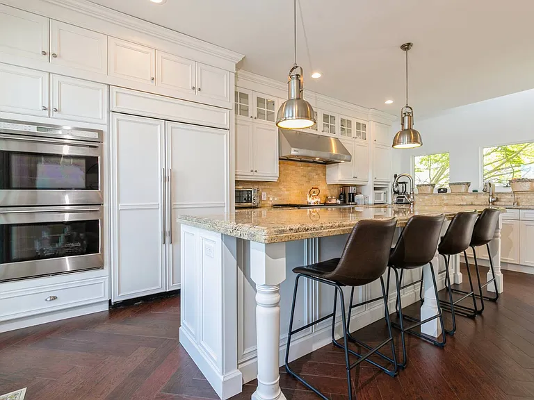 48 Red Cedar Point Rd — Photo 5