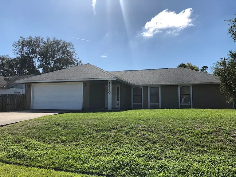 1280 SW Jacqueline Ave — Photo 1
