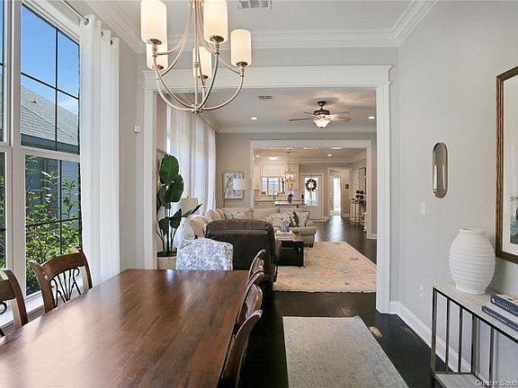 4th image of 821 Terry Ln