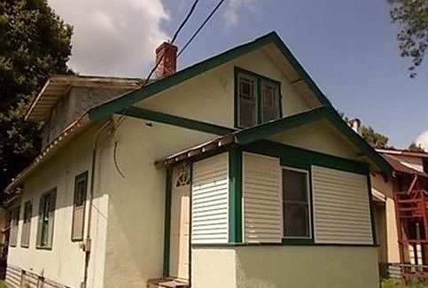 3rd image of 2634 Knox Ave N