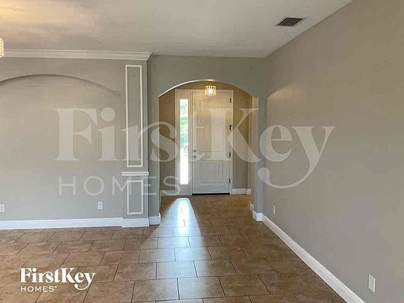 2nd image of 114 Englewood Ct