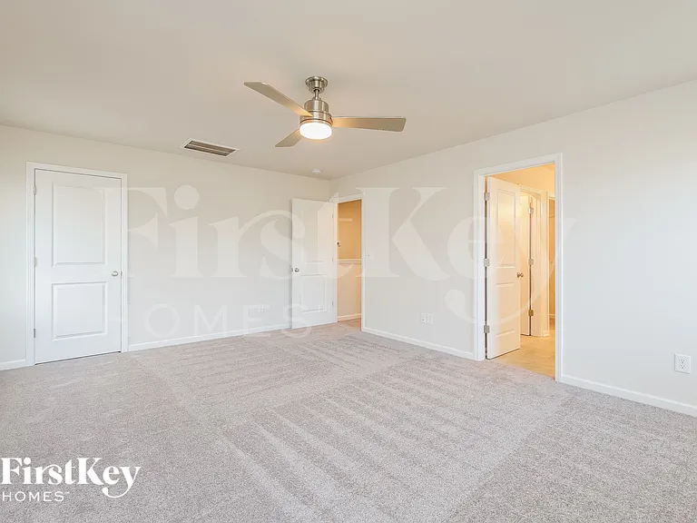 613 Goldburn Way — Photo 9