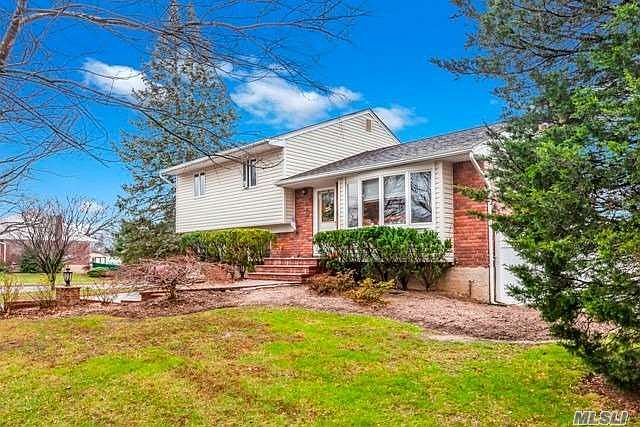 1st image of 16 Cheryl Ln N