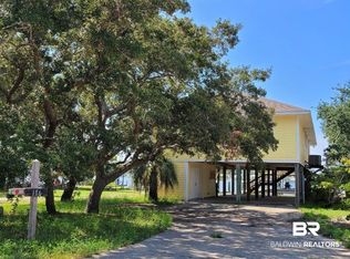 176 W 8th Ave, Gulf Shores, AL 36542