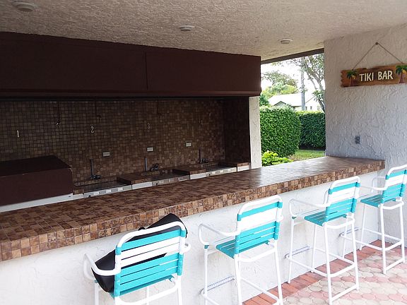 3rd image of 1850 Homewood Blvd APT 309