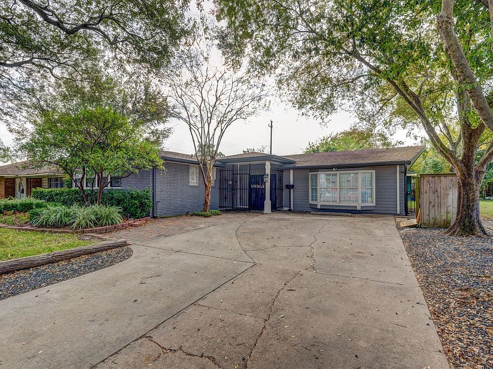 1st image of 6305 Bellaire Blvd