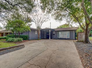 6305 Bellaire Blvd, Houston, TX 77074